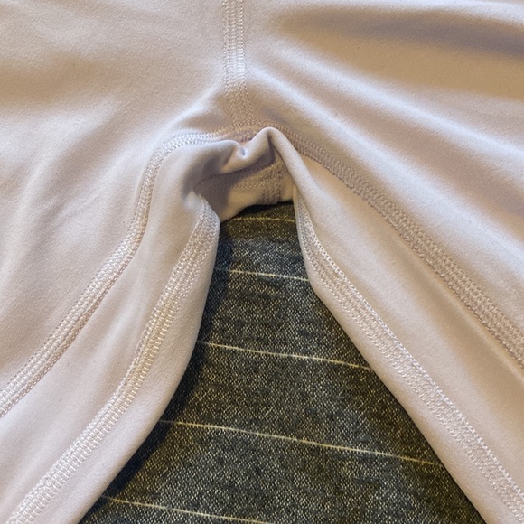 lululemon athletica Lavender Leggings - Picture 5 of 5